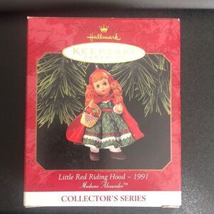Hallmark ornament NIB 